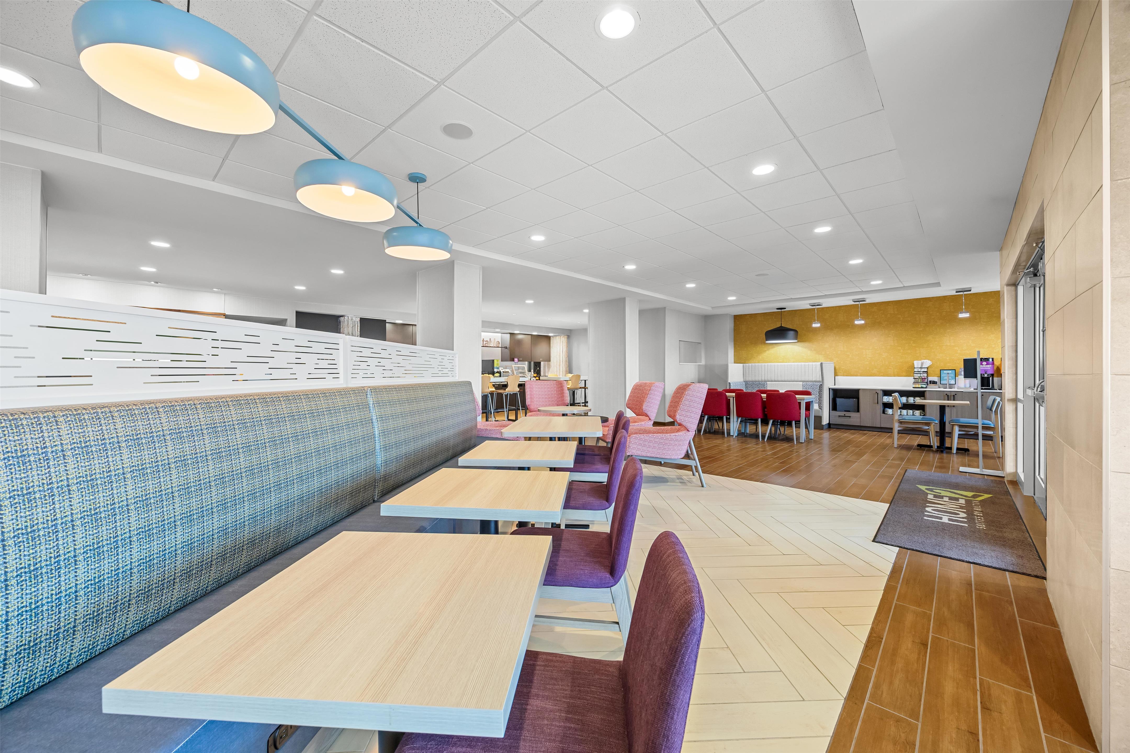 Lobby | Home2 Suites By Hilton Maumee Toledo
