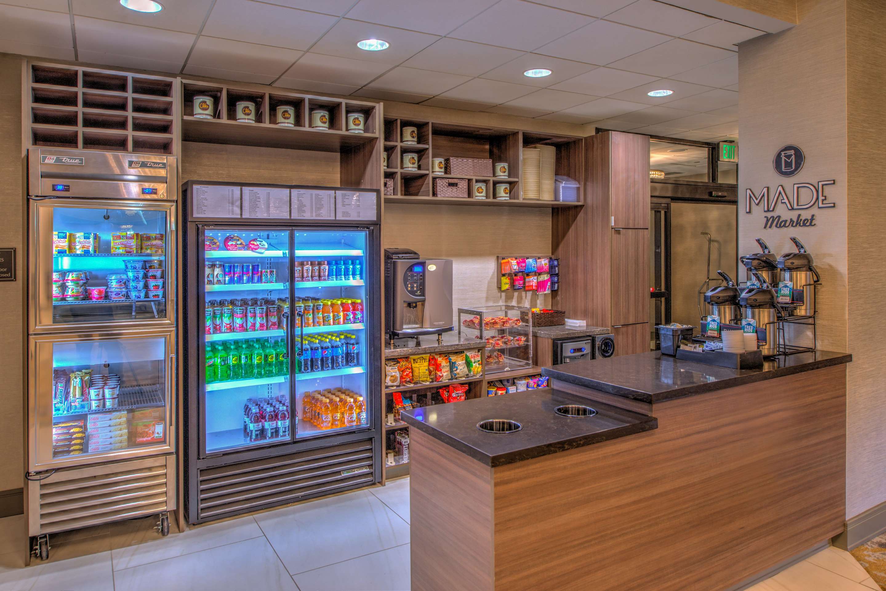 Restaurant | DoubleTree by Hilton Utica