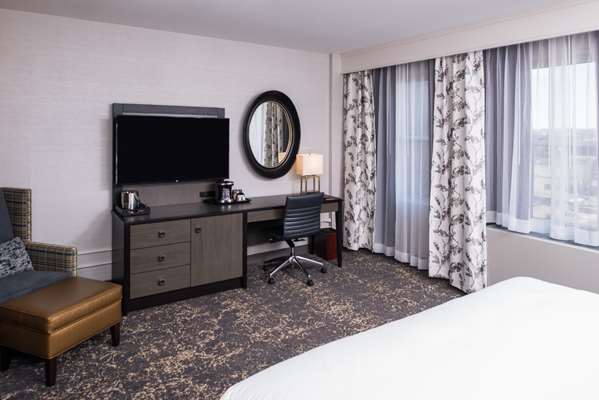  - DoubleTree by Hilton Hotel Utica