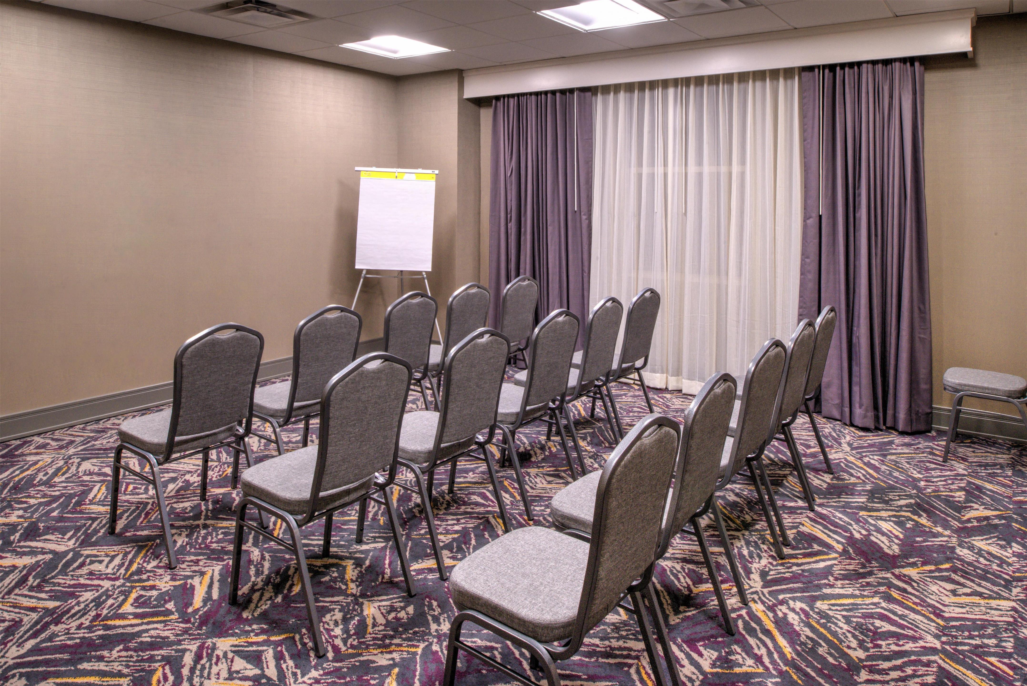 Meeting Room | DoubleTree by Hilton Utica