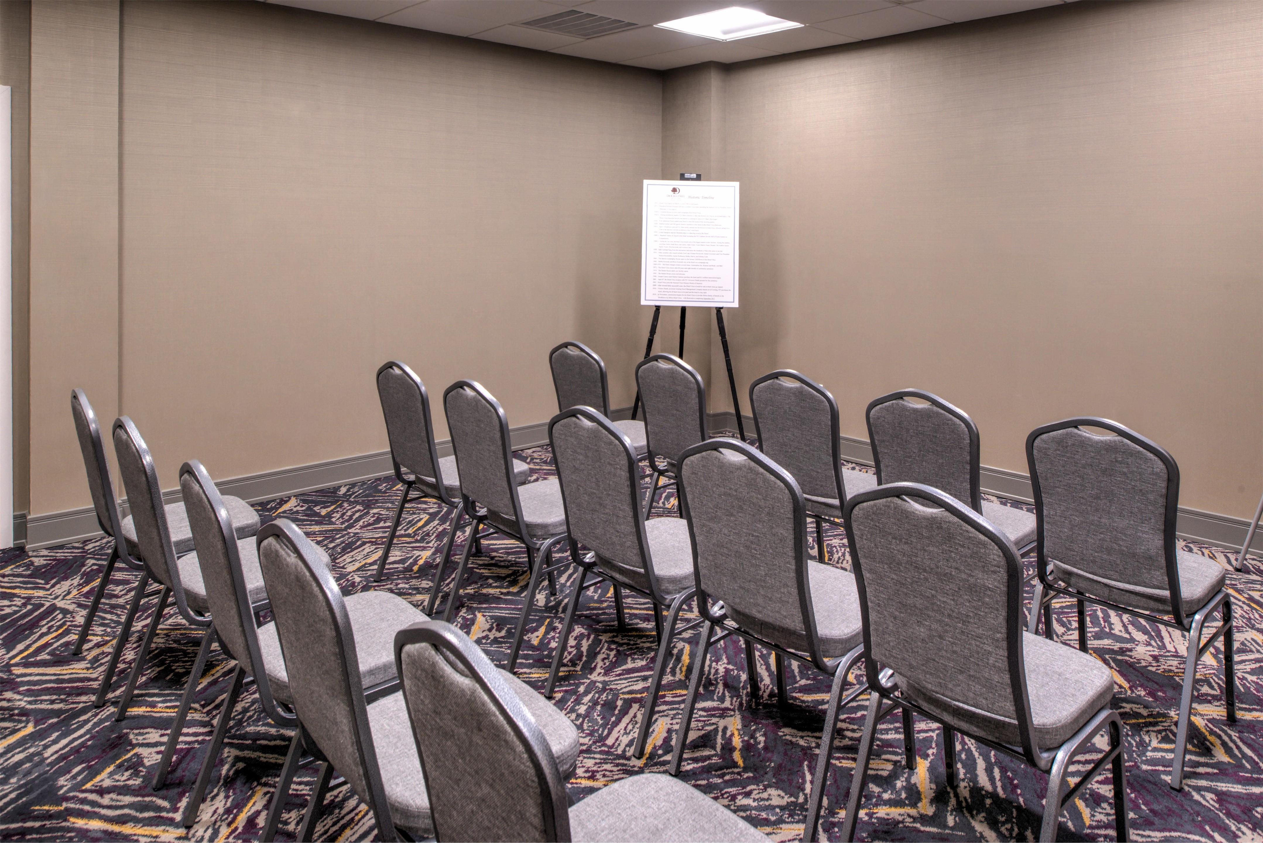 Meeting Room | DoubleTree by Hilton Utica
