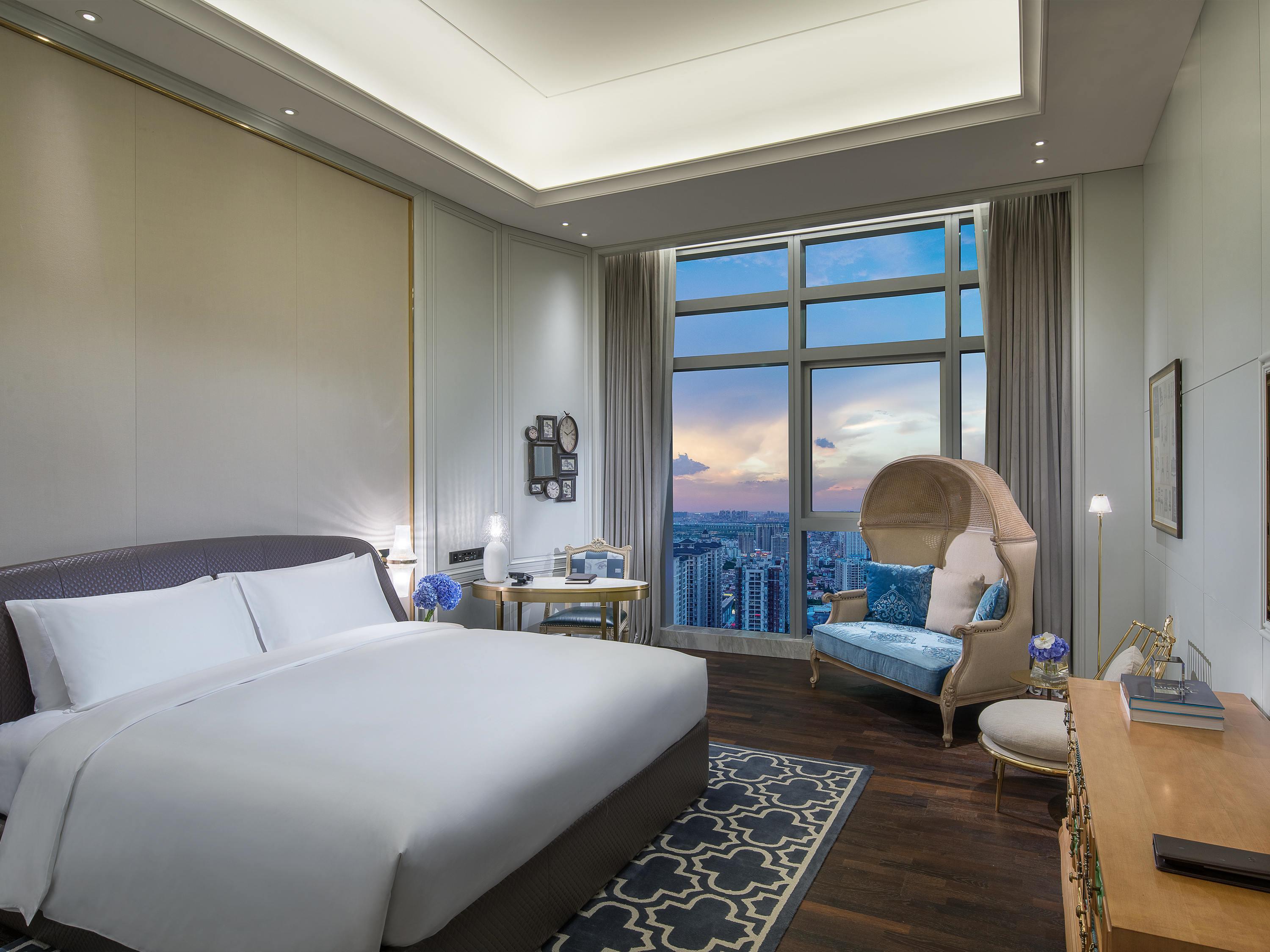 Sofitel Foshan Room Type - Luxury King Room (King bed) Sofitel Foshan Room Type - Luxury King Room (King bed)
