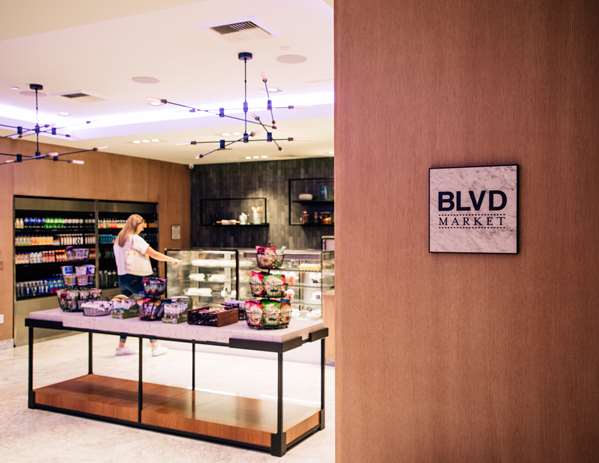 Restaurant - Hyatt Regency Hotel John Wayne Airport Newport Beach