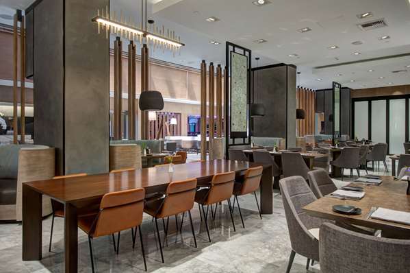 Restaurant - Hyatt Regency Hotel John Wayne Airport Newport Beach