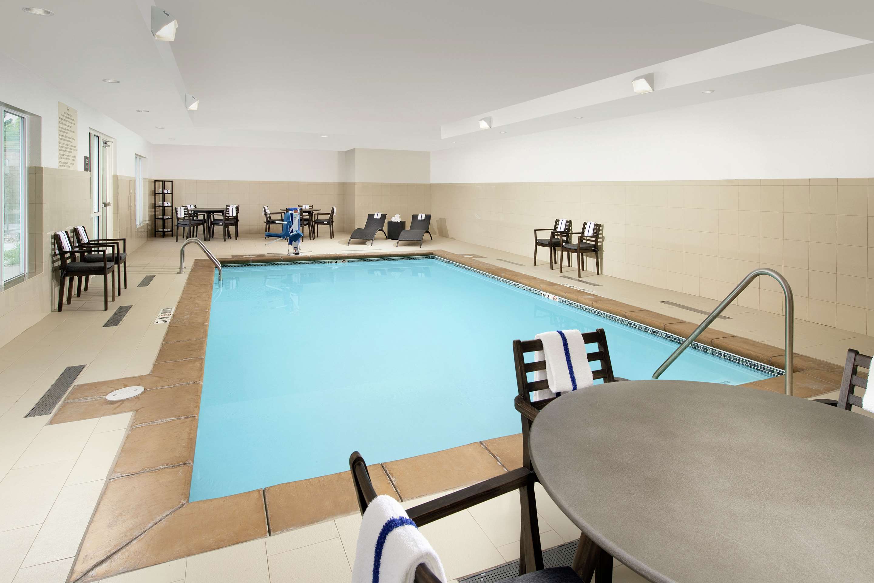 Pool | Hampton Inn Denver Tech Center South