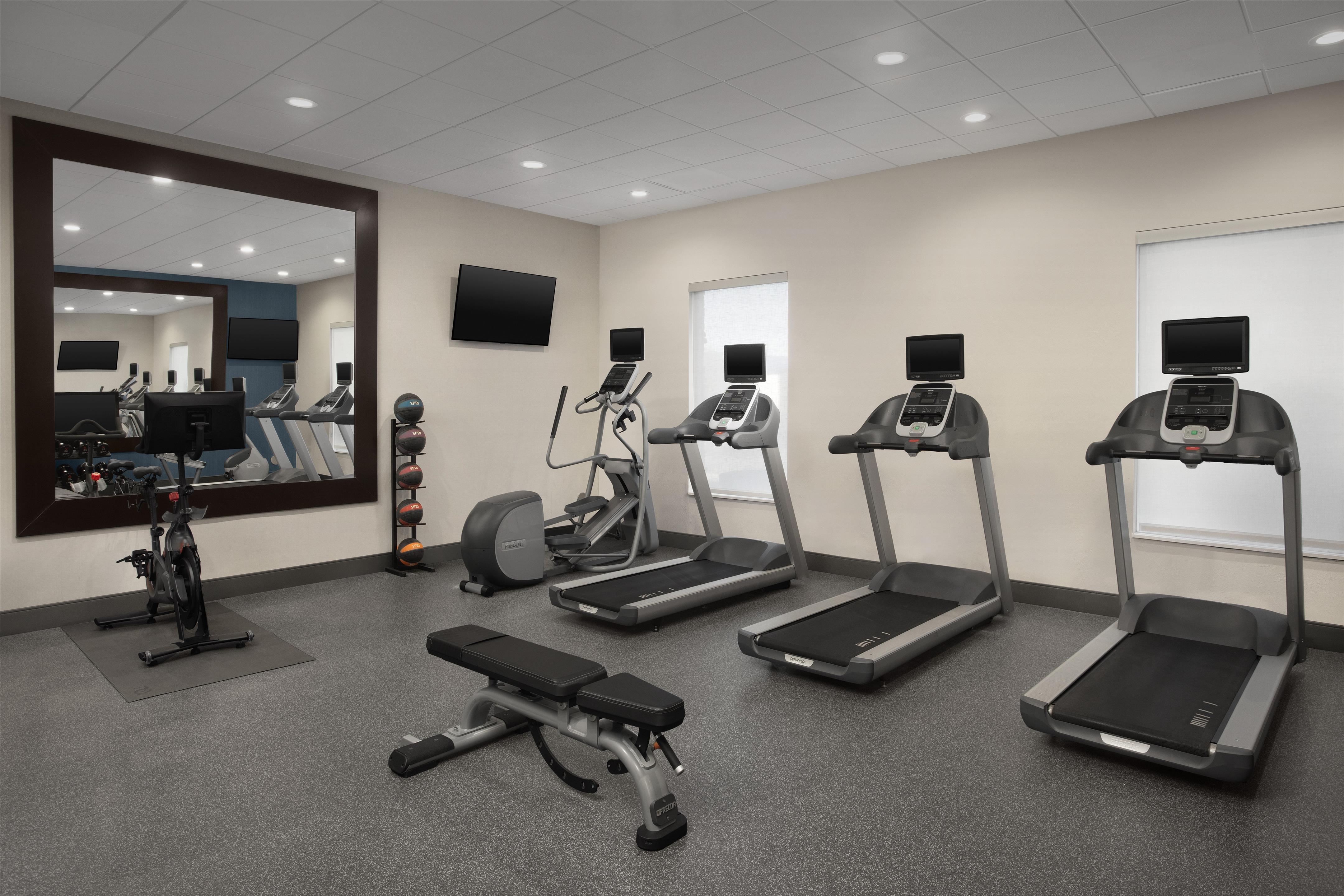 Health club fitness center gym | Hampton Inn & Suites Fayetteville