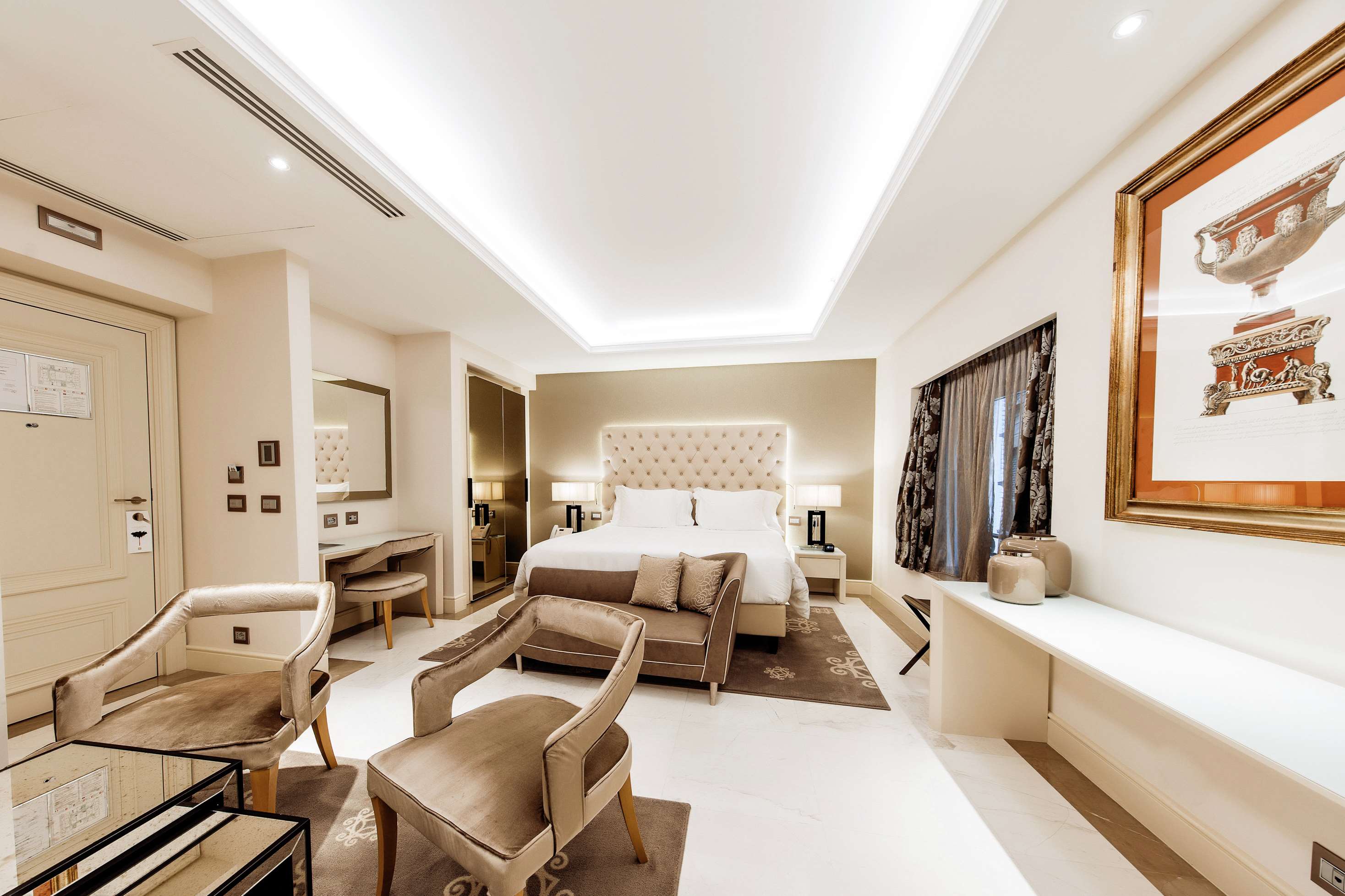 Aleph Rome Hotel, Curio Collection by Hilton Room Type - KING JUNIOR SUITE