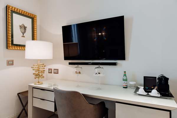COMFORT ROOM