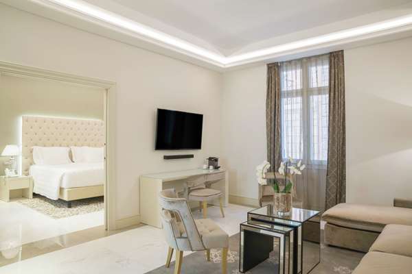 COSTANTINO SUITE