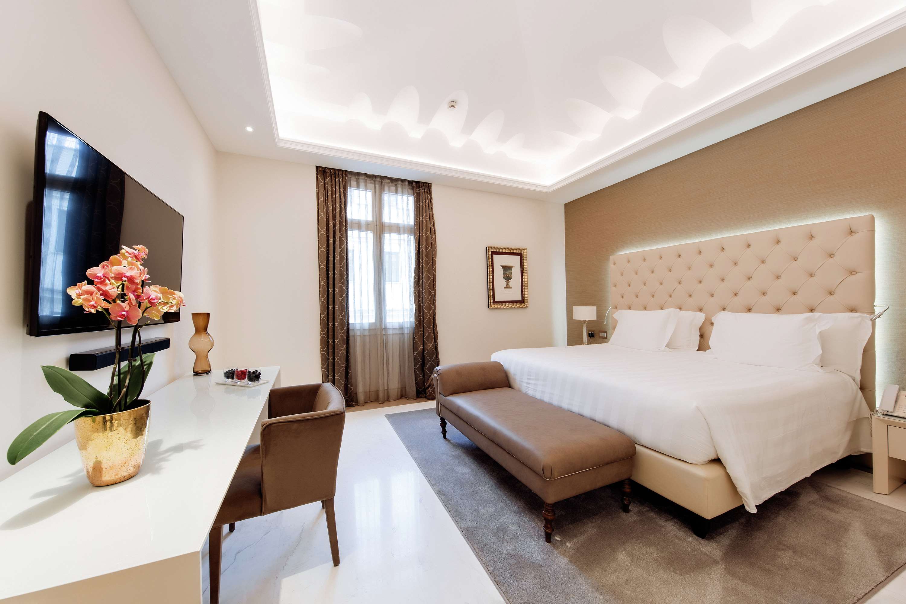 Aleph Rome Hotel, Curio Collection by Hilton Room Type - Prestige King Room