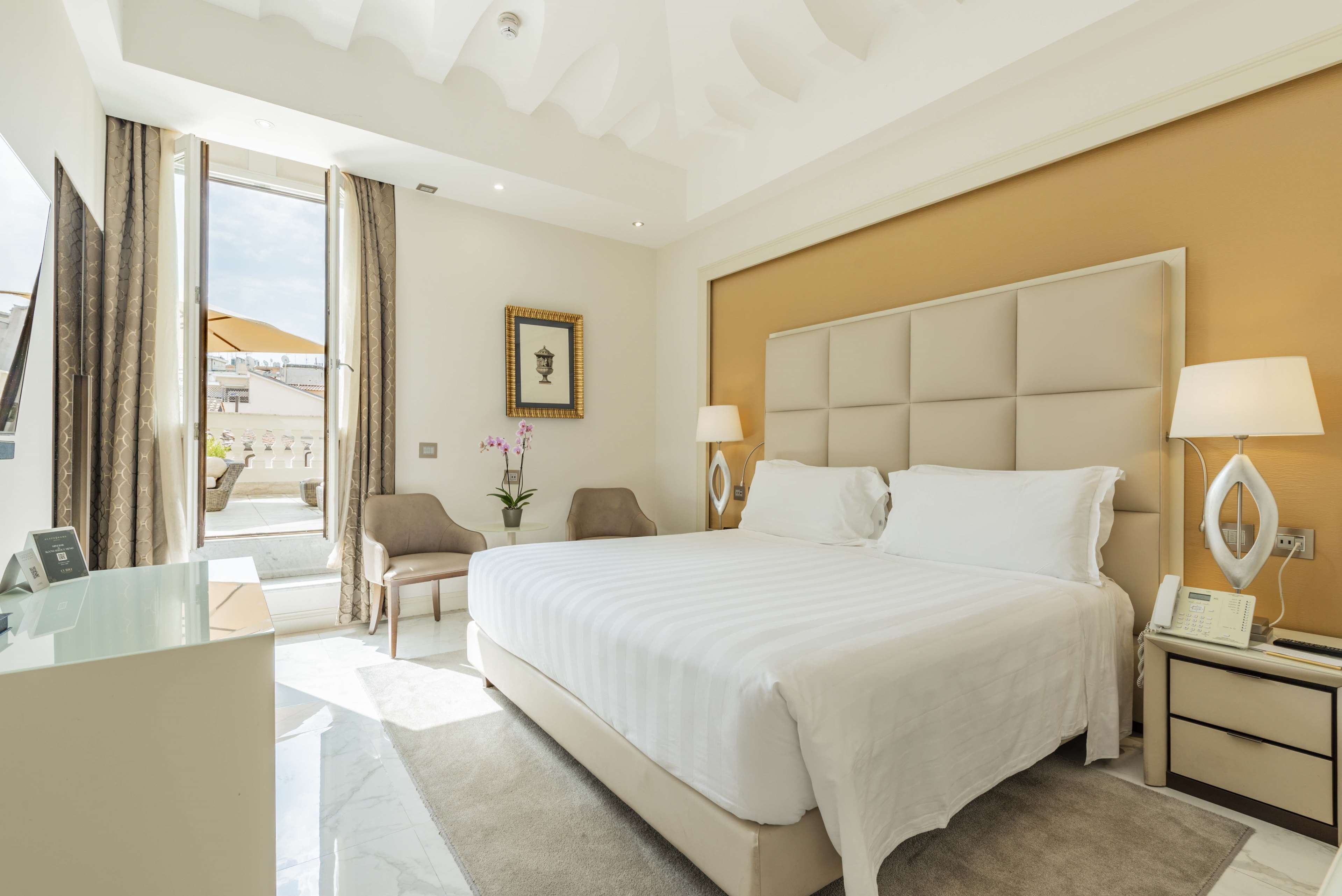 Aleph Rome Hotel, Curio Collection by Hilton Room Type - Prestige King Room with Terrace