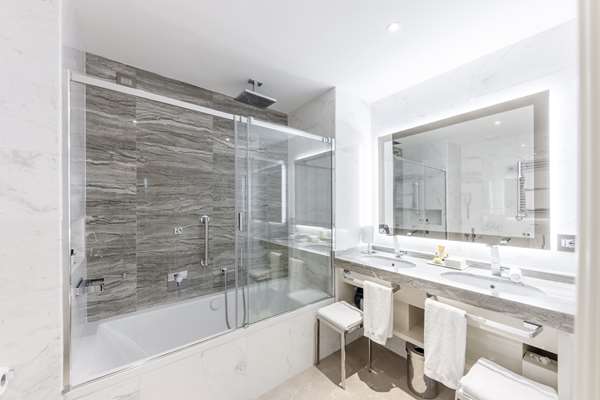 BASILIO SUITE