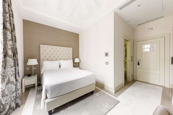 COMFORT SUPERIOR ROOM