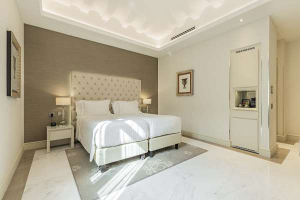 TWIN PRESTIGE ROOM