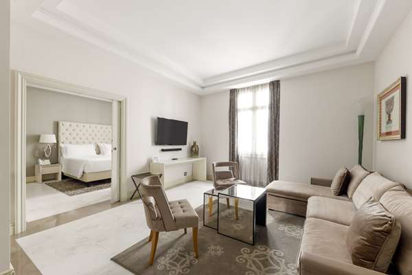 COSTANTINO SUITE
