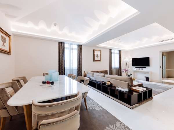 BASILIO SUITE