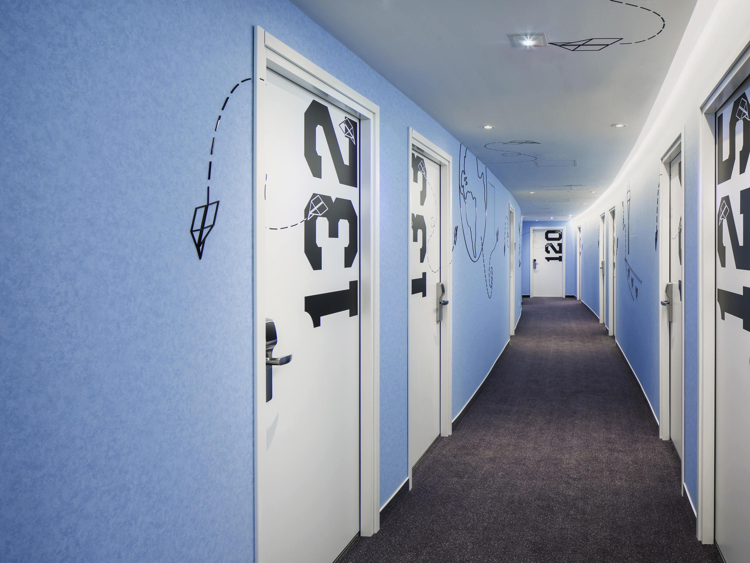 ibis Styles Budapest Airport Room Type - Junior Suite with 1 Double Bed and couch