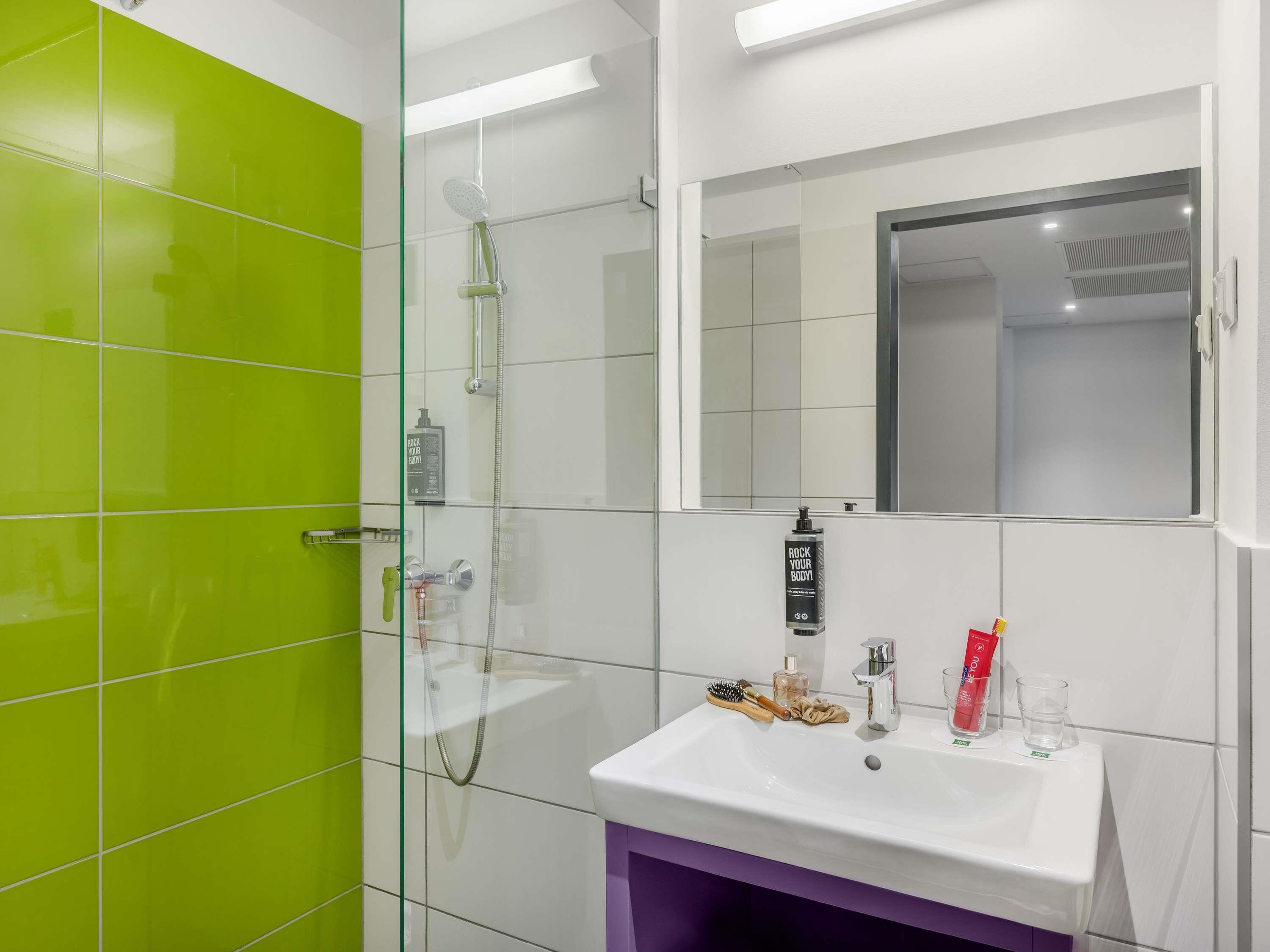 ibis Styles Budapest Airport Room Type - Suite with 1 Double Bed and couch