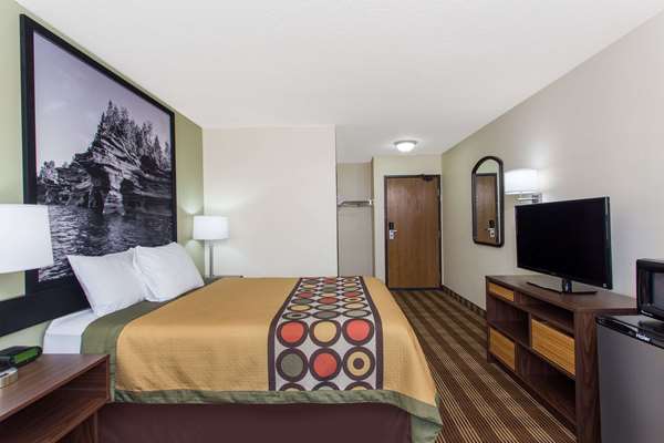  - Super 8 Motel Eau Claire