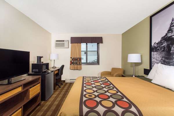  - Super 8 Motel Eau Claire