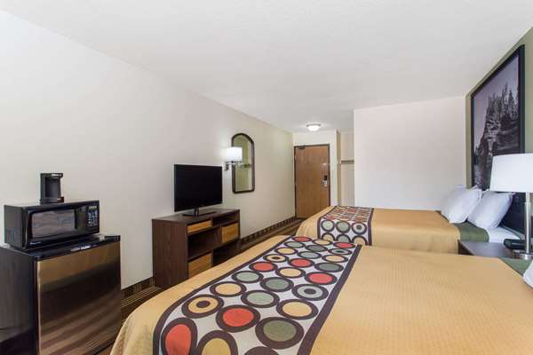  - Super 8 Motel Eau Claire