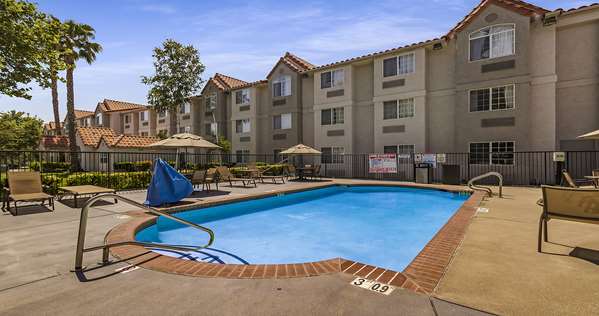 Pool - SureStay Plus by Best Western Rocklin - I-80, Exit 108