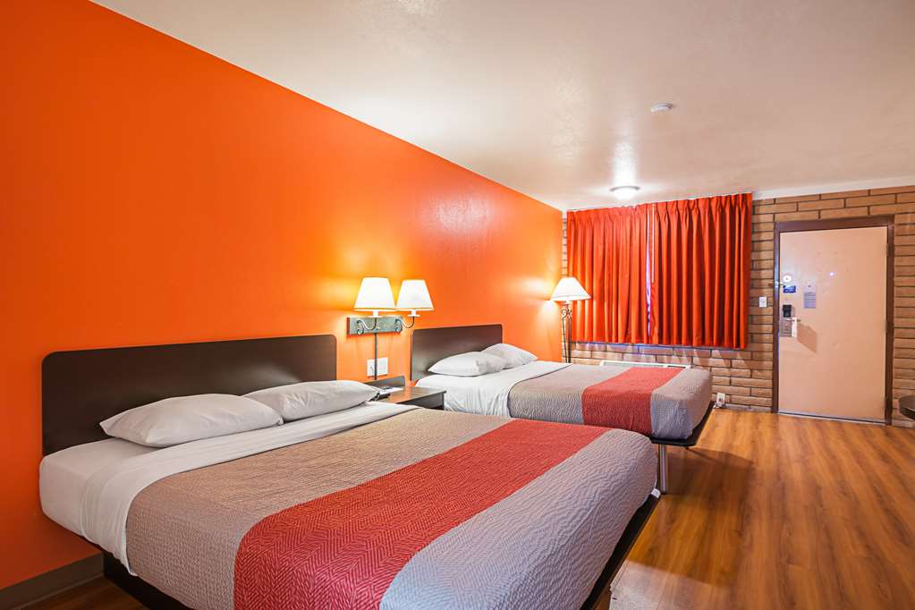 MOTEL 6 SAFFORD, AZ-guestroom-Guest Room,On-Site.jpg