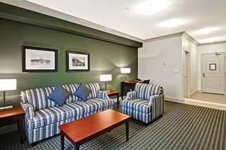 Suite - Chateau Nova Hotel Yellowknife