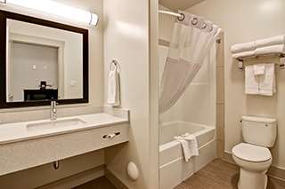 Suite - Chateau Nova Hotel Yellowknife
