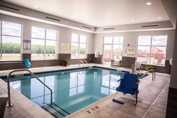 Pool - Hampton Inn Pontiac - I-55, Exit 197