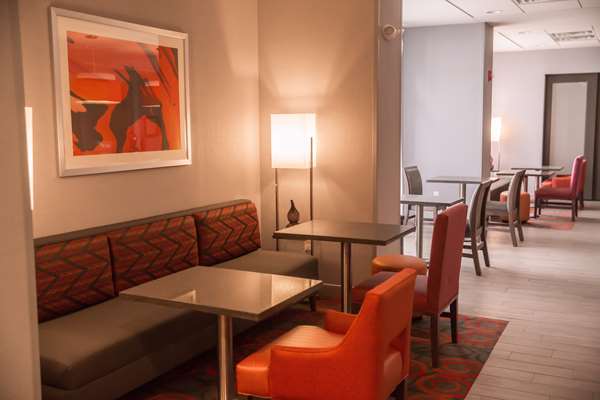 Restaurant - Hampton Inn Pontiac - I-55, Exit 197