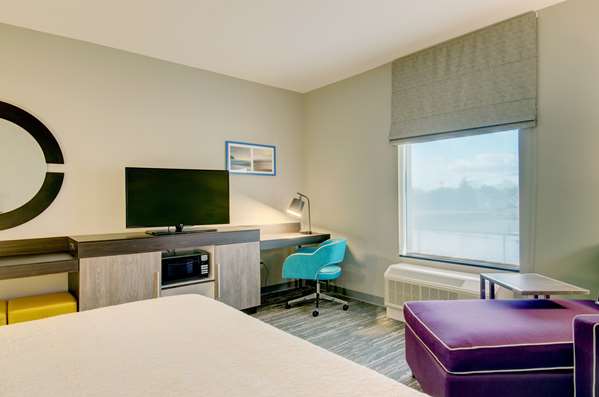  - Hampton Inn & Suites Stoughton