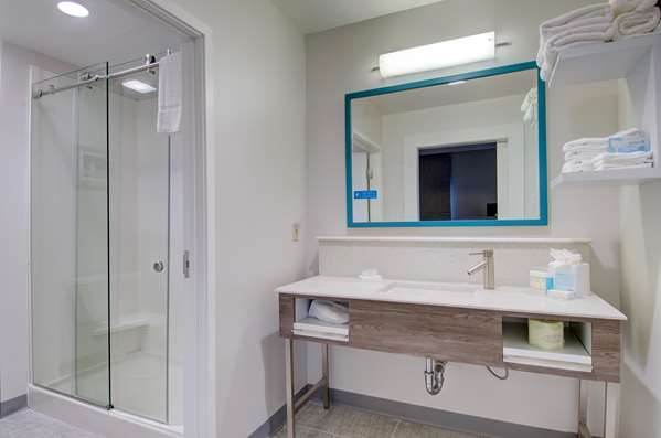  - Hampton Inn & Suites Stoughton