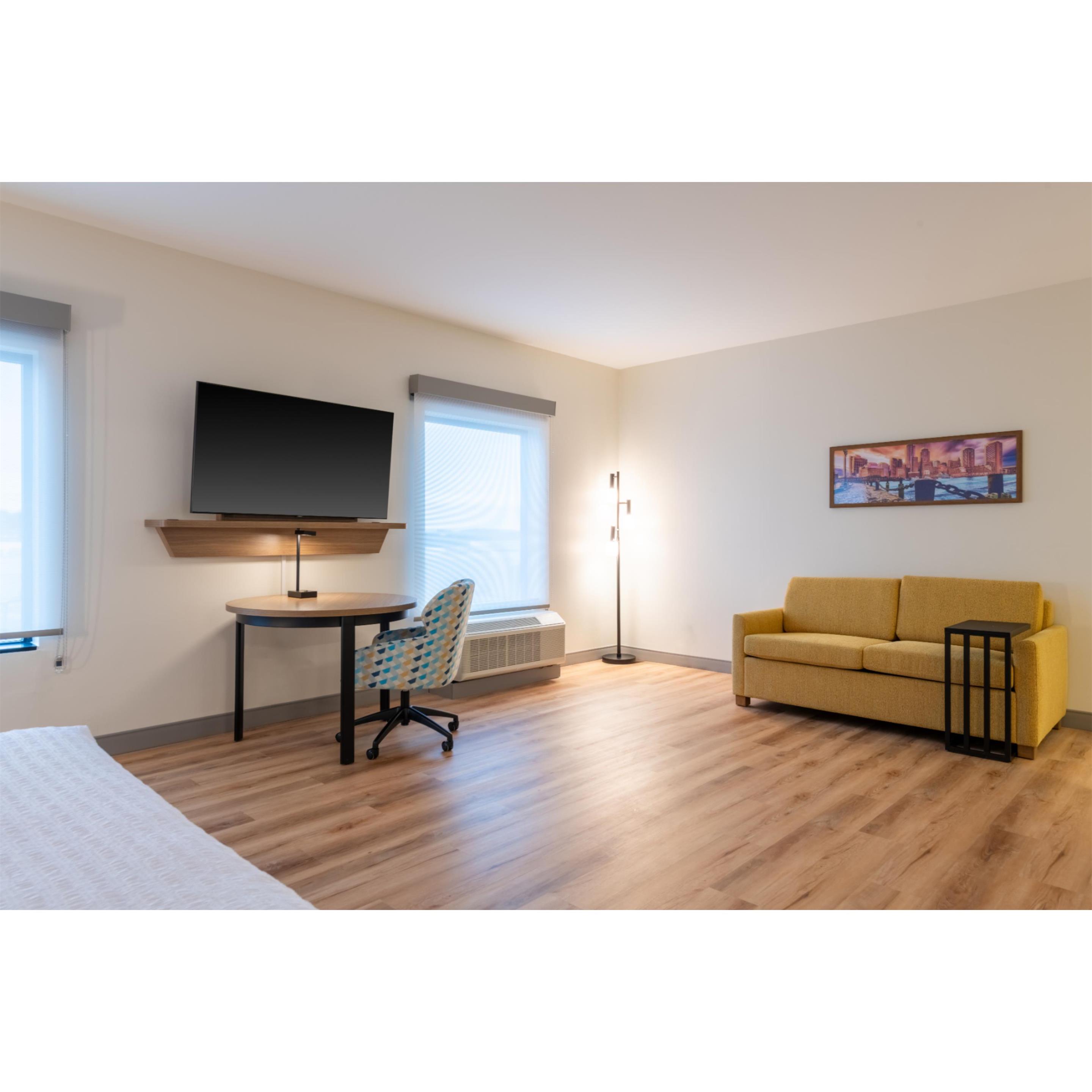 Guest room