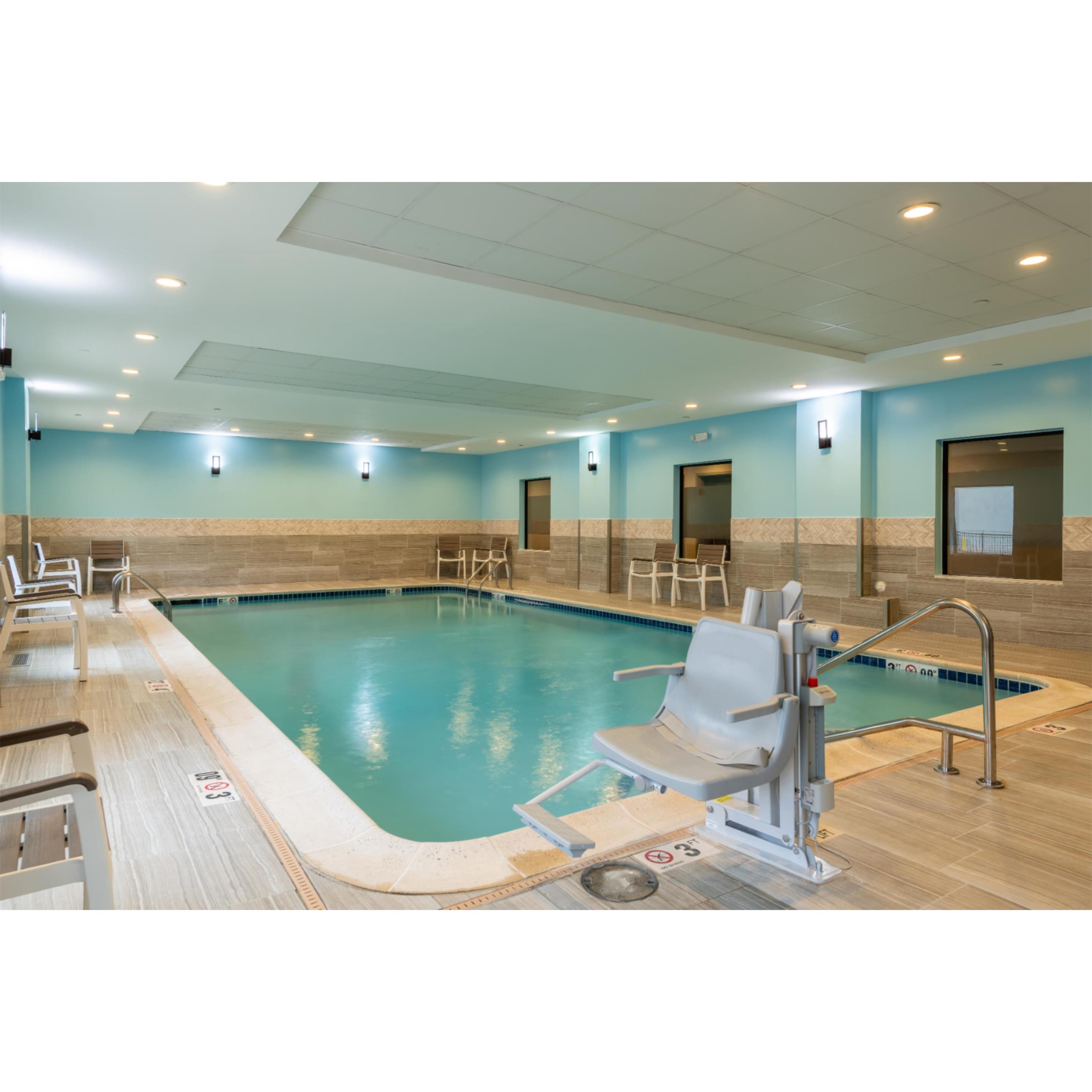 Pool | Hampton Inn & Suites Boston/Stoughton