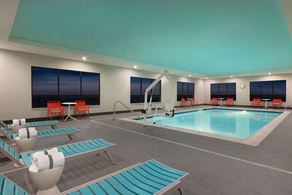 Pool - Tru by Hilton Cheyenne - I-80, Exit 362