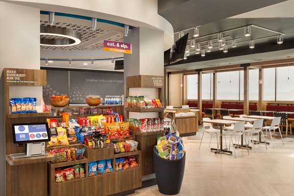 Restaurant - Tru by Hilton Cheyenne - I-80, Exit 362