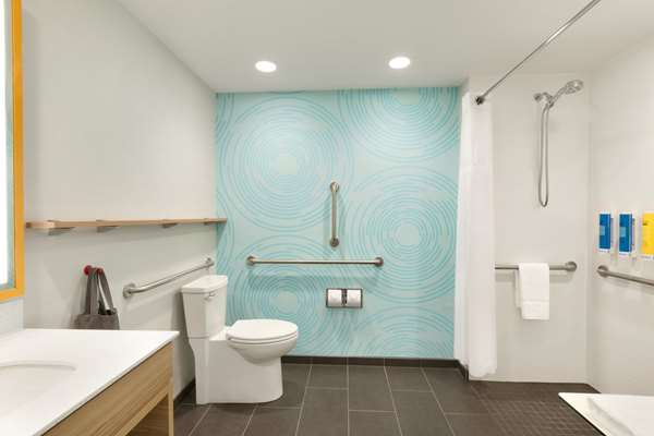  - Tru by Hilton Cheyenne - I-80, Exit 362