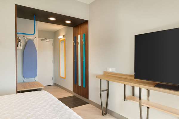  - Tru by Hilton Cheyenne - I-80, Exit 362