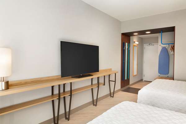  - Tru by Hilton Cheyenne - I-80, Exit 362