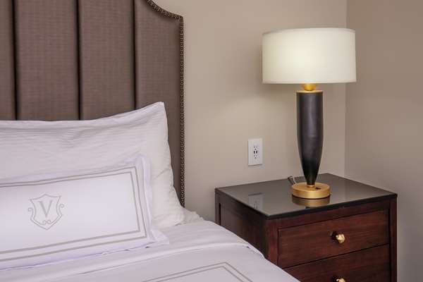  - Virginian Lynchburg Hotel Downtown