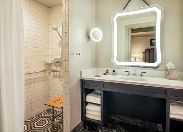  - Virginian Lynchburg Hotel Downtown