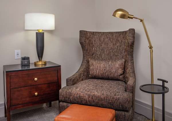  - Virginian Lynchburg Hotel Downtown