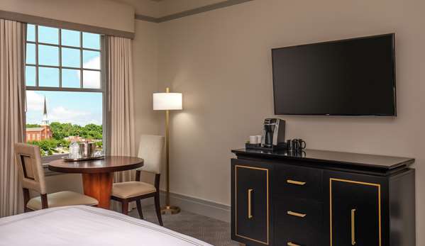  - Virginian Lynchburg Hotel Downtown