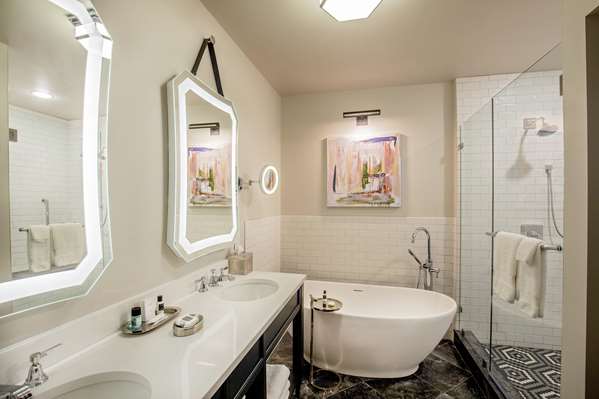  - Virginian Lynchburg Hotel Downtown