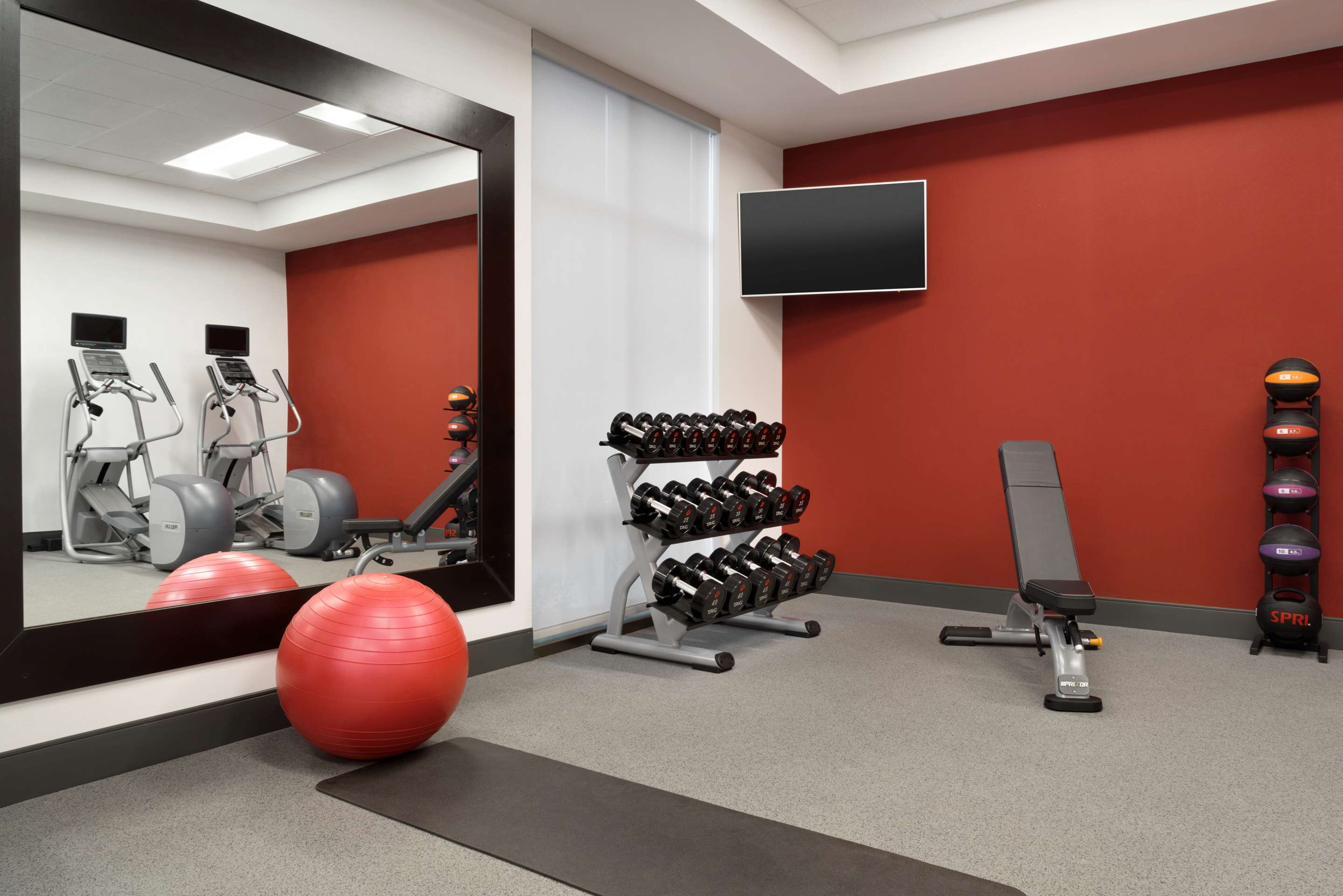 Health club fitness center gym | Homewood Suites by Hilton Southaven