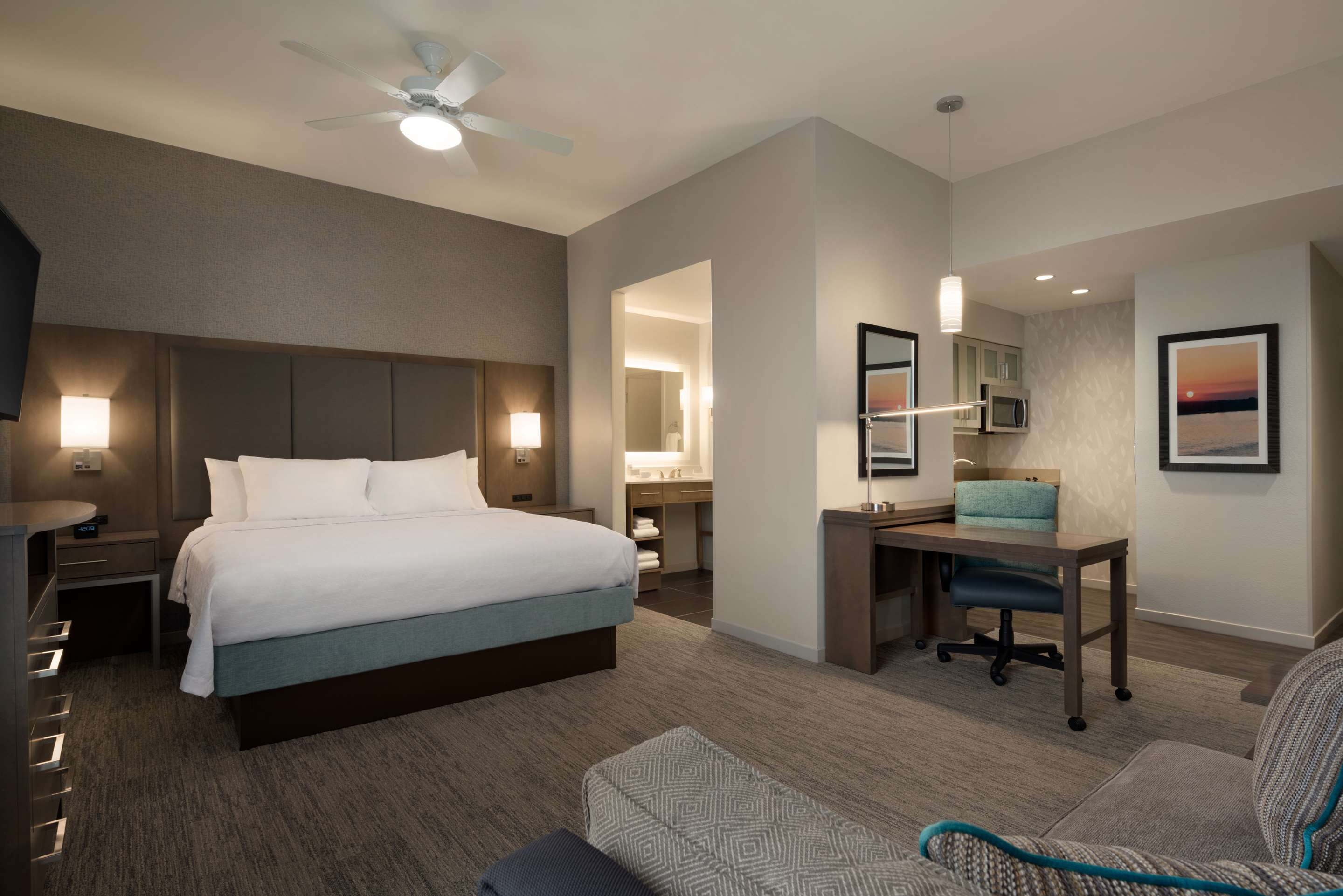 Guest room