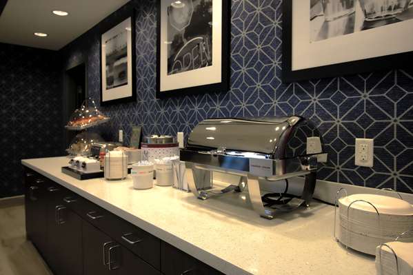 Restaurant - Hampton Inn West Plains