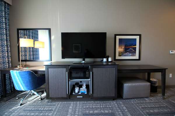  - Hampton Inn West Plains