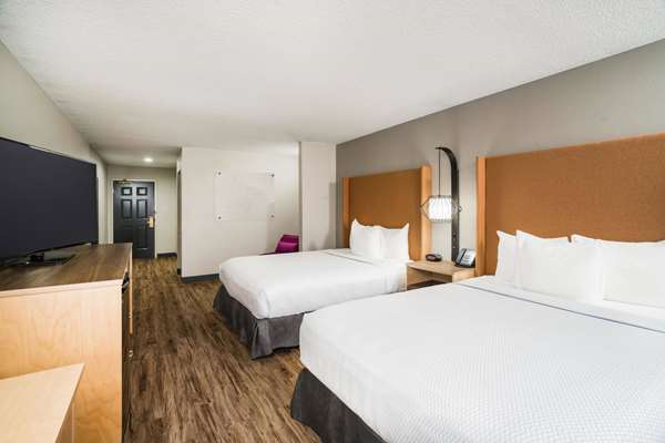  - La Quinta Inn & Suites Hixson